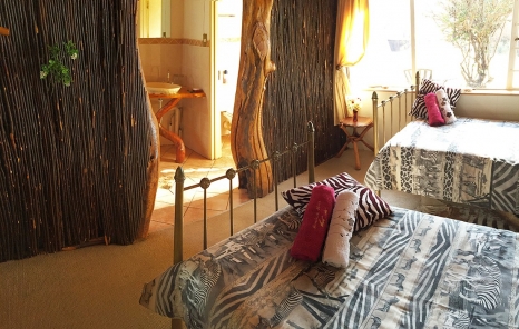 gallery/Lodge---downsize_1280_0-Lodge-room-3