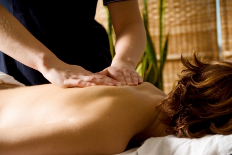 gallery/Lodge---downsize_1280_0-massage01